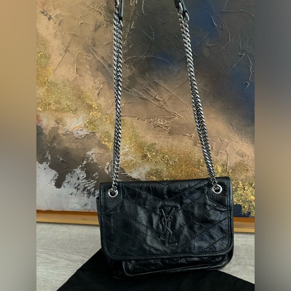 Saint Laurent
Niki Baby in Vintage Leather - Picture 6 of 16